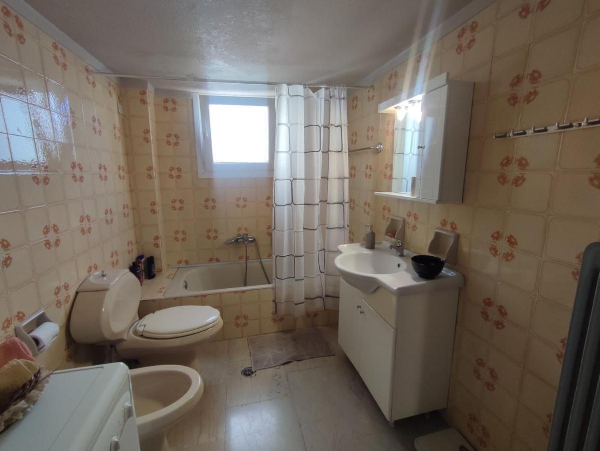 2 Br110 Sqm Free Parking Full Clima Apartment Патра Екстериор снимка
